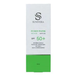 ضدافتاب بی رنگ فیوژن واتر سانیورا با spf50 مناسب پوست چرب 50ml
